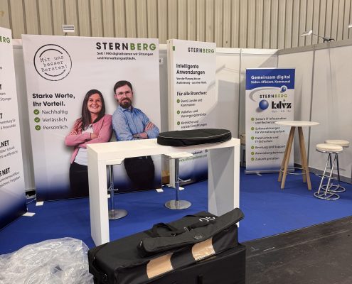 Aufbau KOMMUNALE 2025 Stand STERNBERG x KDVZ Aufbau KOMMUNALE 2025 Stand STERNBERG x KDVZ
